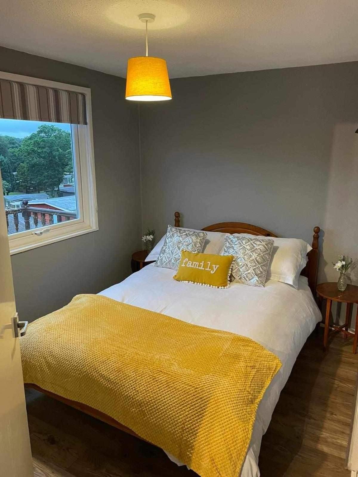 180 River View Cabin Caeathro ภายนอก รูปภาพ